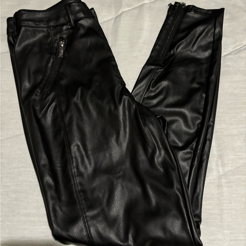 Guess pants